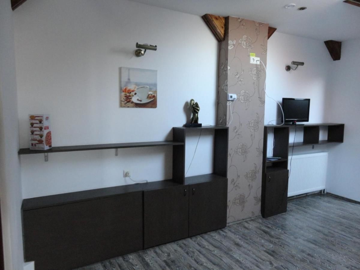 Гостевой дом Bonsejour Брашов-9