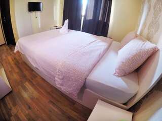 Гостевой дом Bonsejour Брашов Стандартный двухместный номер с 1 кроватью-4